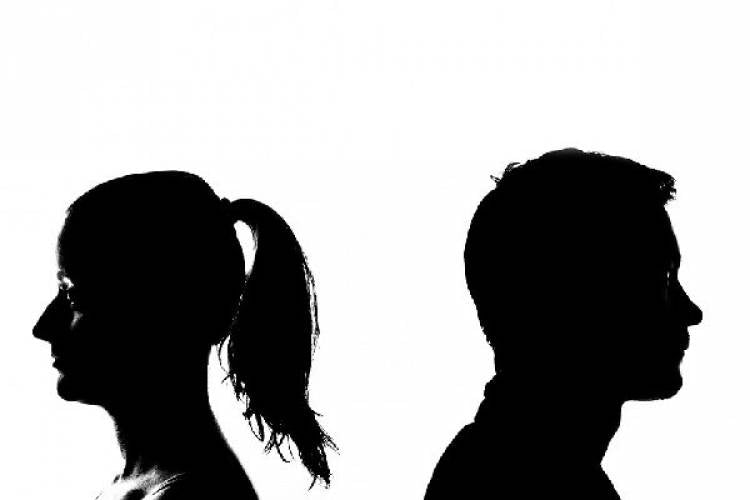 10 Reasons Some People Just Can't Let Go of an Ex